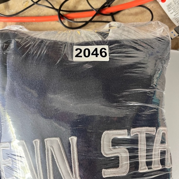 Penn State University Varsity Classics Hoodie Sweatshirt  Mens L PSU lions 2046 - Picture 7 of 7